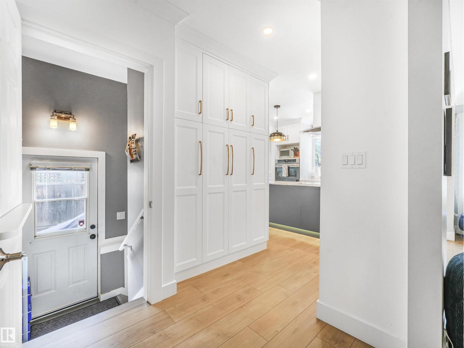 Photo 29 of 9573 83 St Nw, Edmonton AB