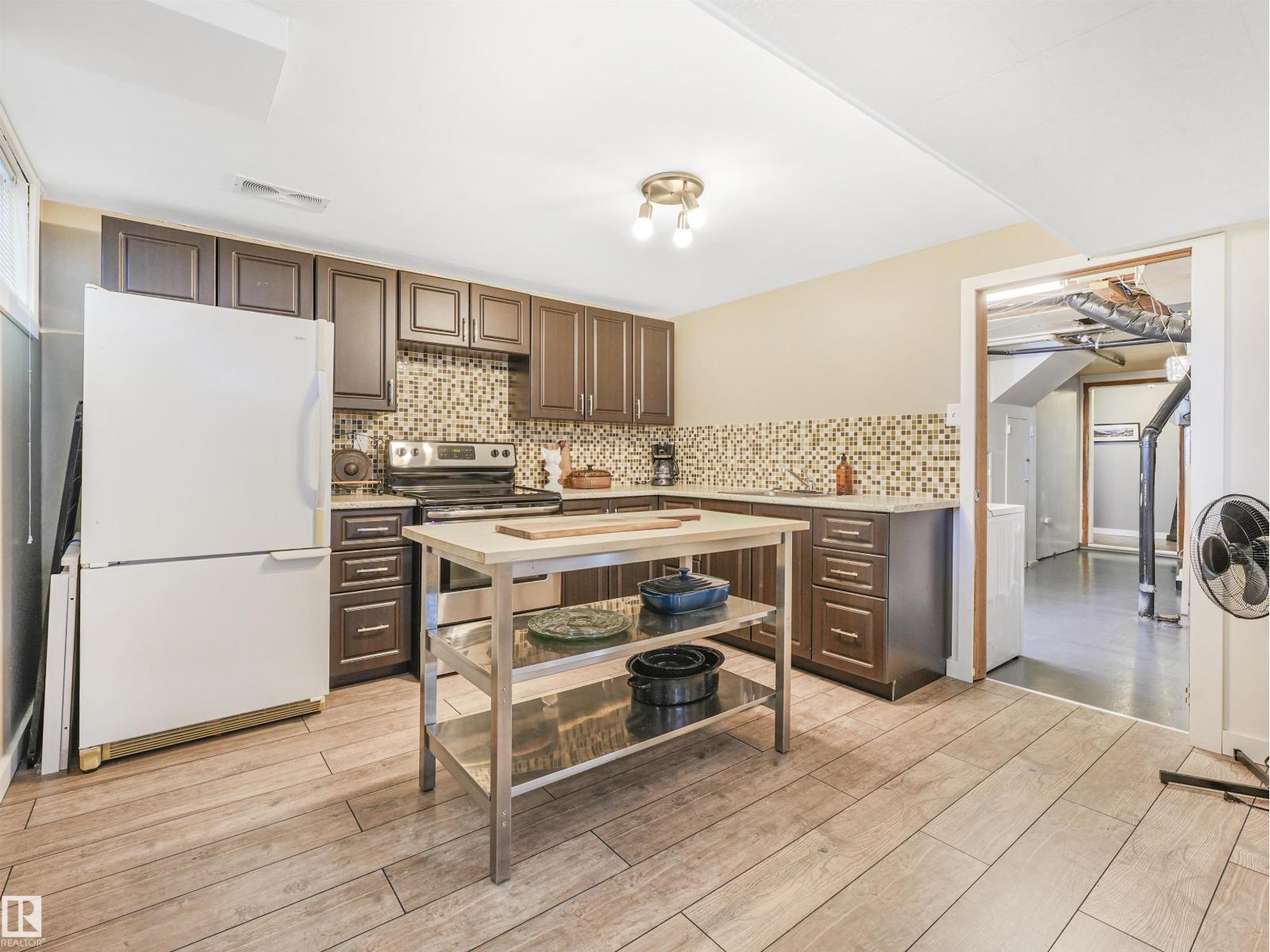 Photo 39 of 9573 83 St Nw, Edmonton AB