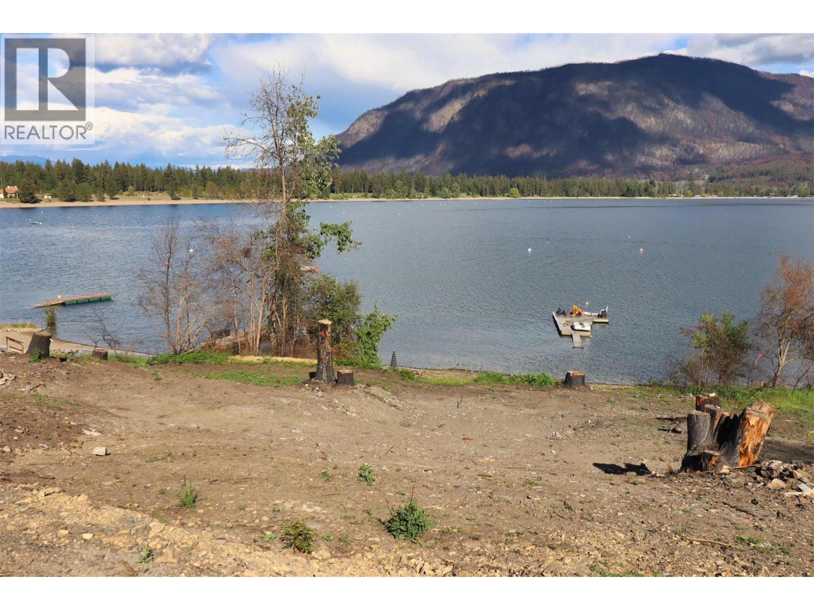 1419 LITTLE SHUSWAP LAKE Road, Chase
