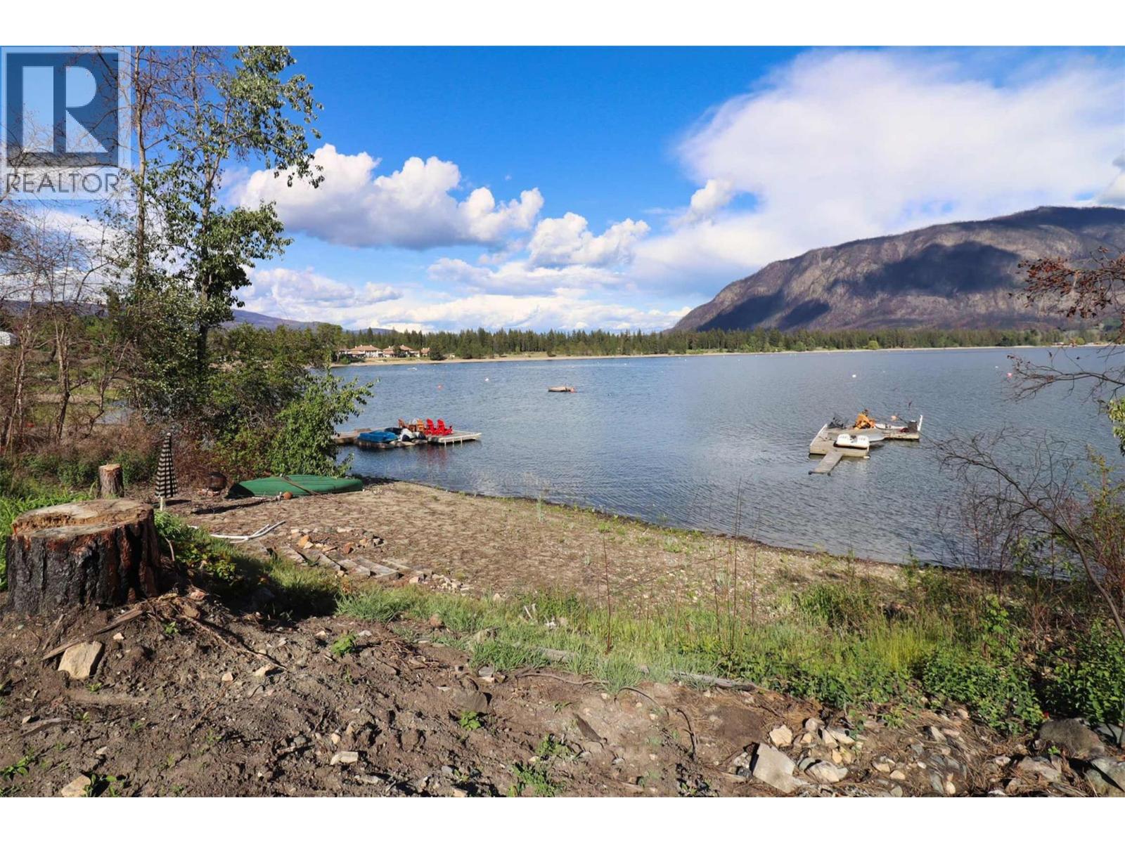 1419 LITTLE SHUSWAP LAKE Road, Chase