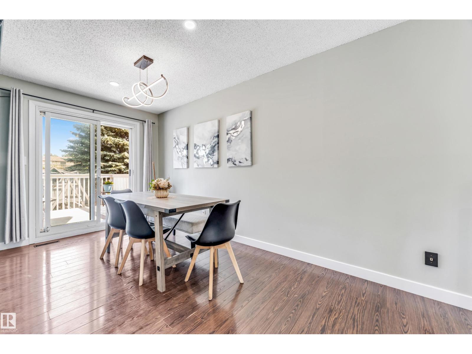 Photo 36 of 3923 67 St Nw, Edmonton AB