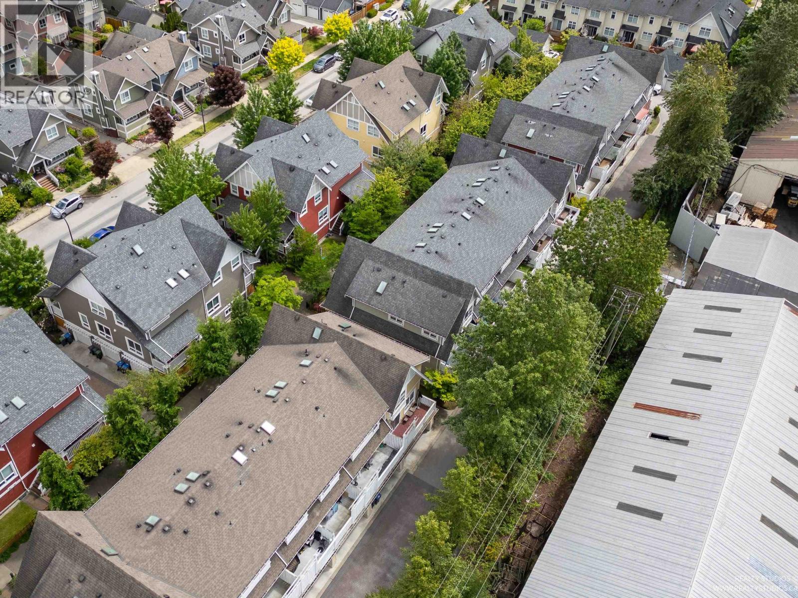 6 238 CAMATA STREET, New Westminster