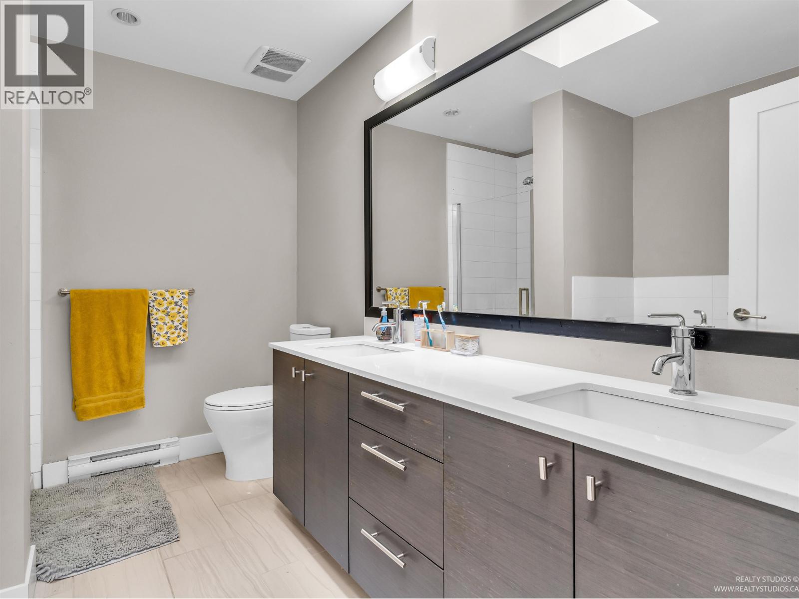 6 238 CAMATA STREET, New Westminster