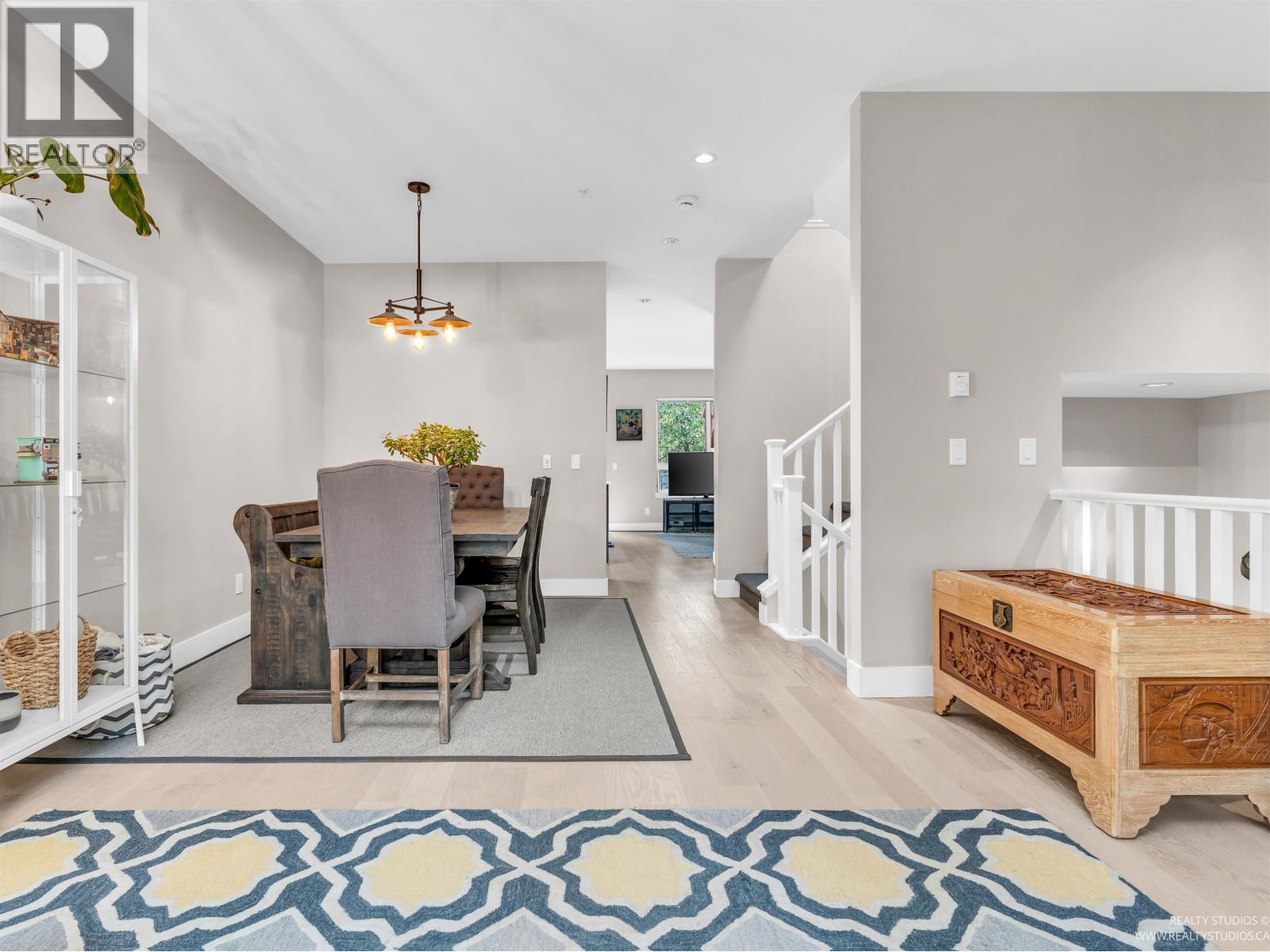 6 238 CAMATA STREET, New Westminster