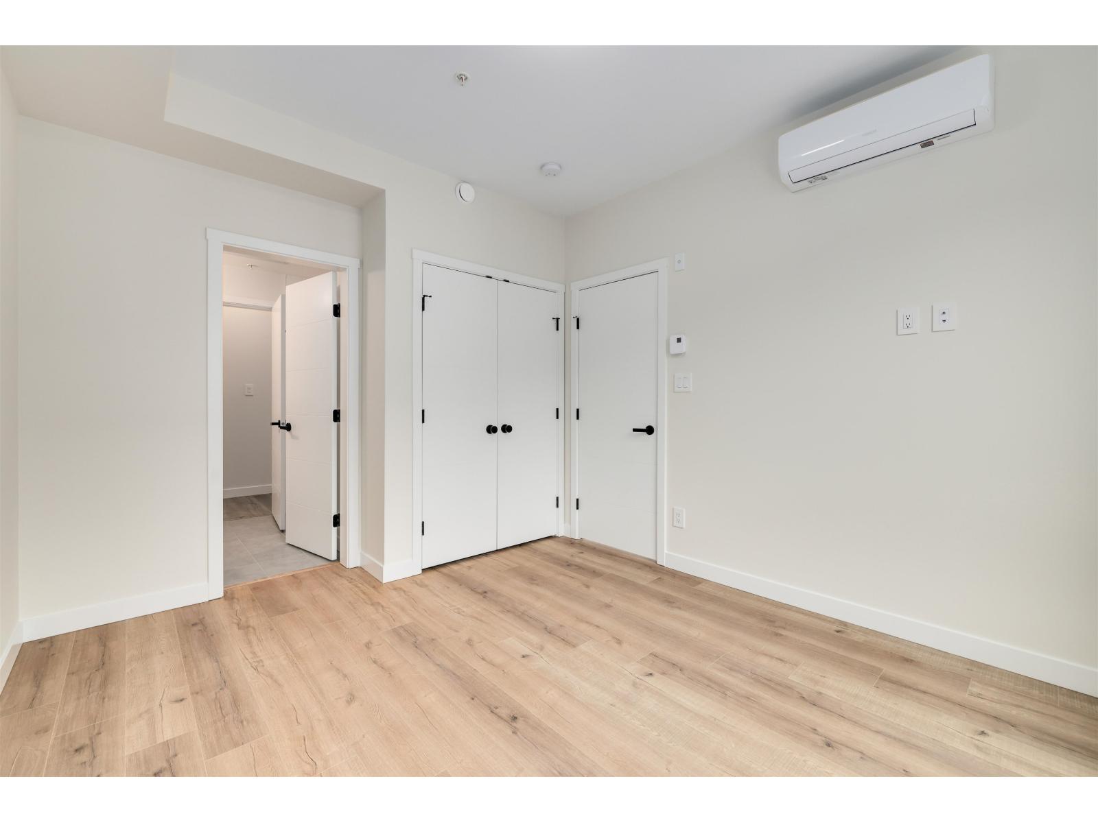 Photo 11 of 522 8117 200 A Street, Langley BC