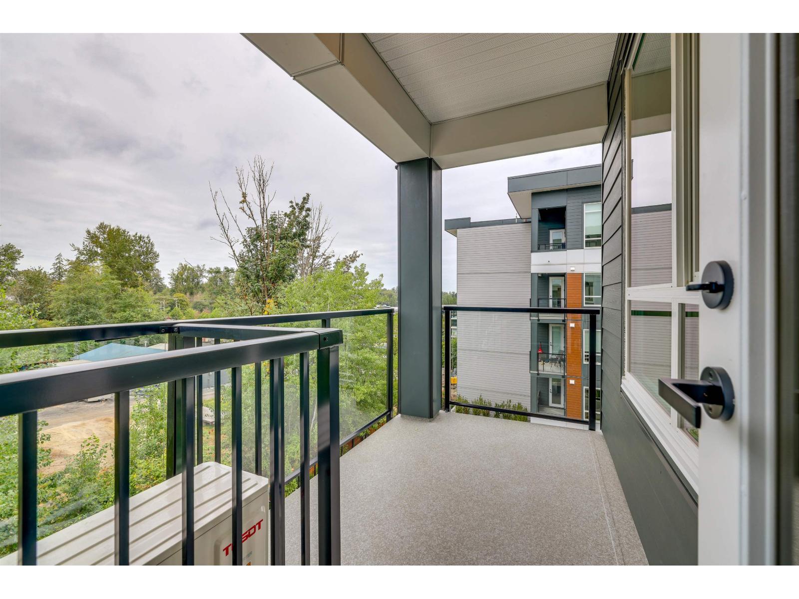 Photo 16 of 522 8117 200 A Street, Langley BC