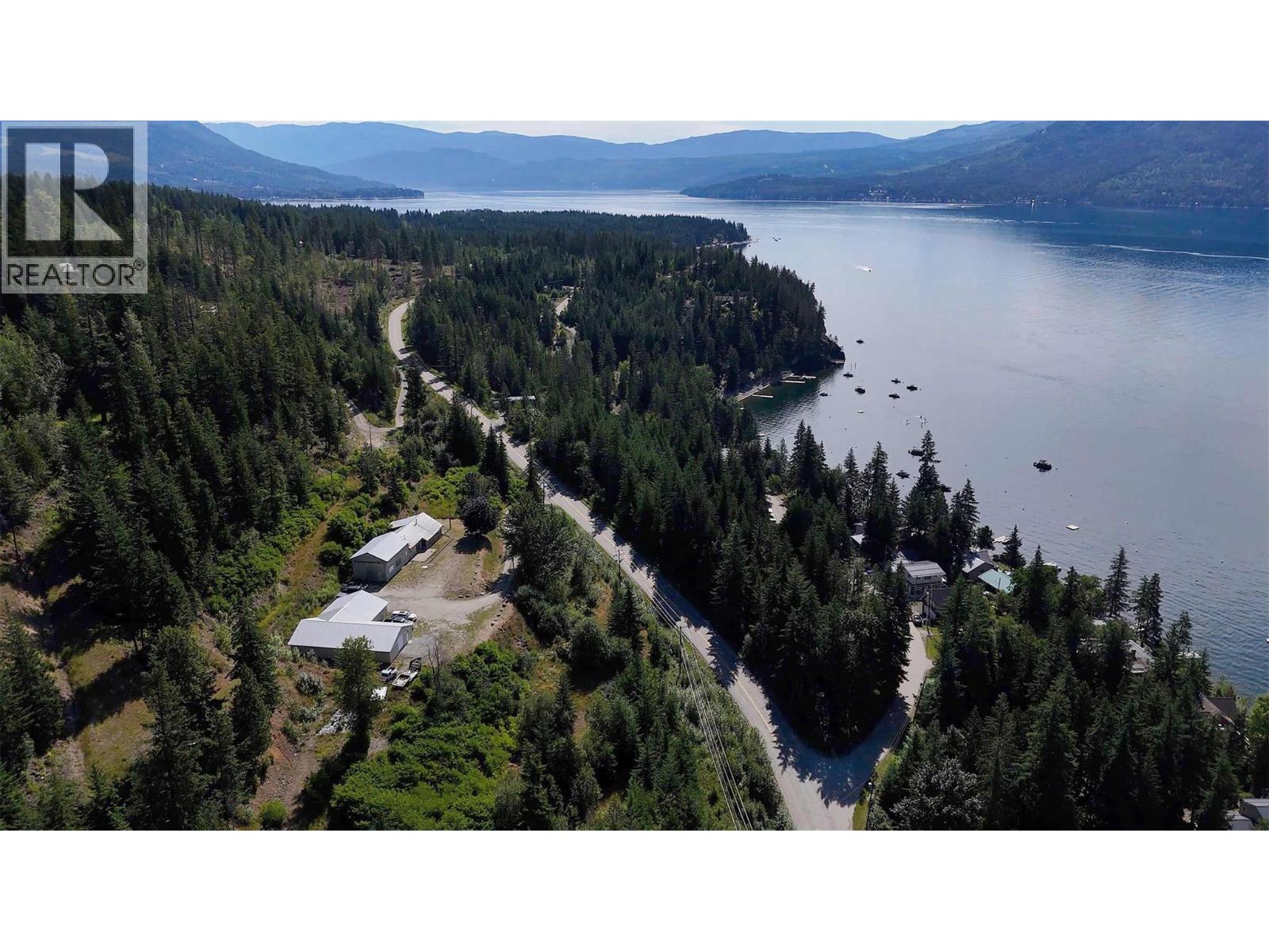 5795 Squilax-Anglemont Road, Celista