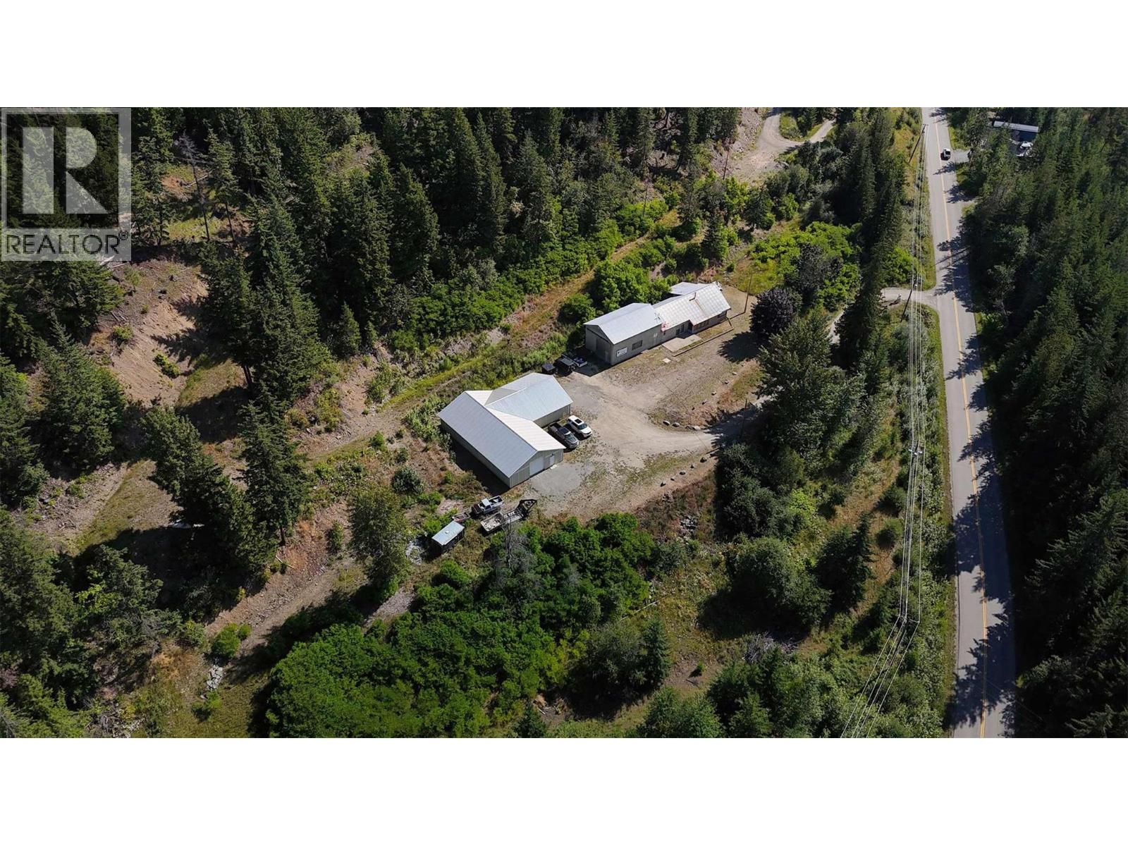 5795 Squilax-Anglemont Road, Celista