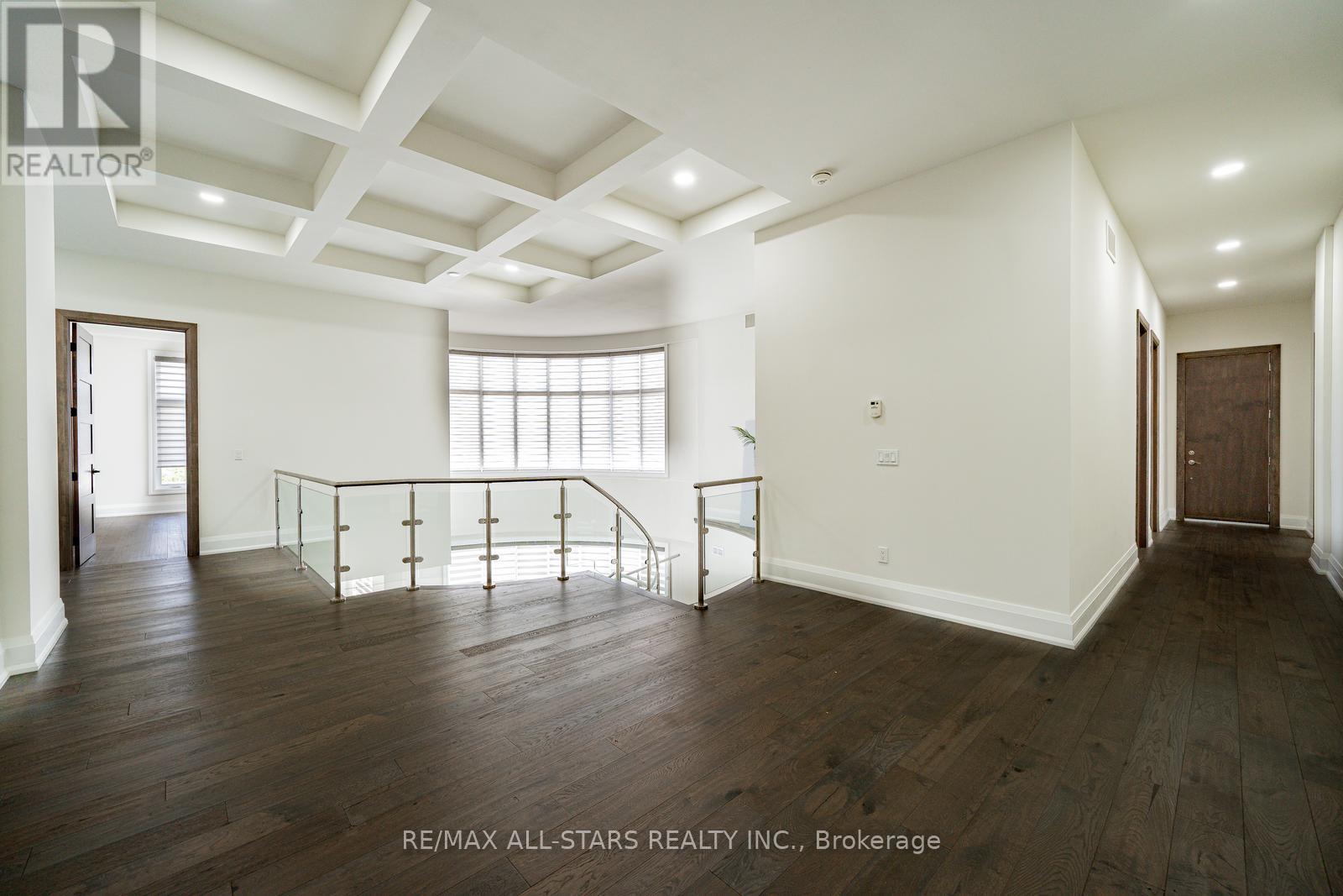 Photo 23 of 72 Grayfield Drive, Whitchurchstouffville ON