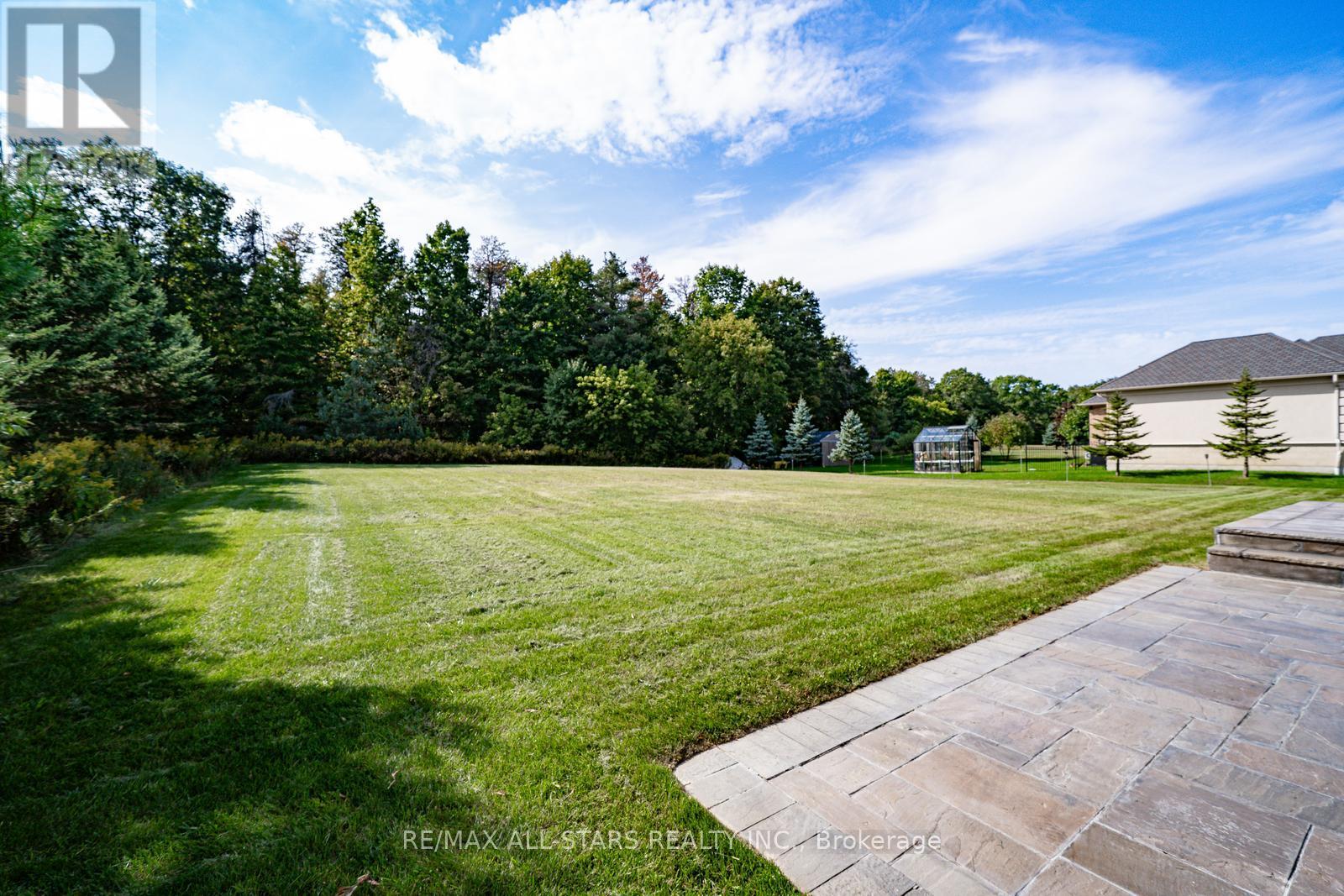Photo 45 of 72 Grayfield Drive, Whitchurchstouffville ON