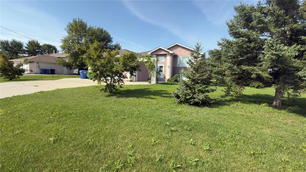 Photo 40 of 432 Croteau Street, St Pierrejolys MB
