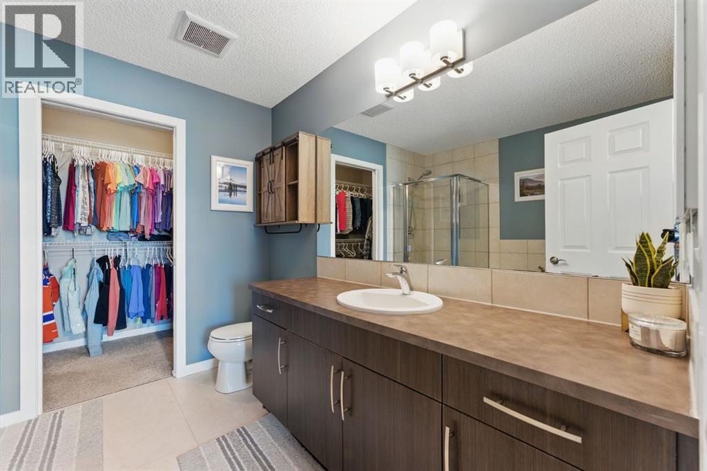 Photo 12 of 230 Auburn Crest Way Se, Calgary AB