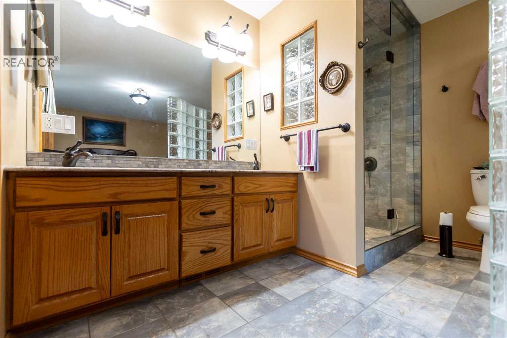 Photo 27 of 128 Norby Crescent, Red Deer AB