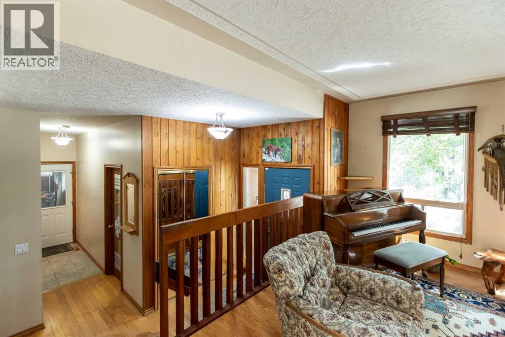 Photo 6 of 128 Norby Crescent, Red Deer AB