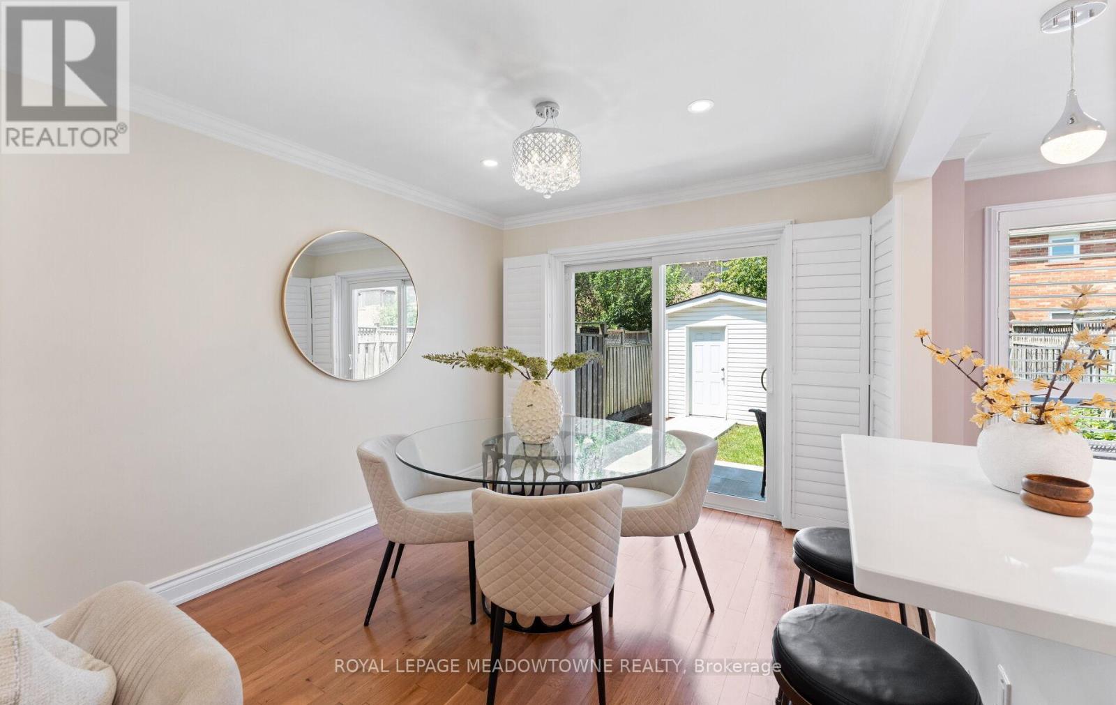 Photo 10 of 3969 Bentridge Road, Mississauga ON