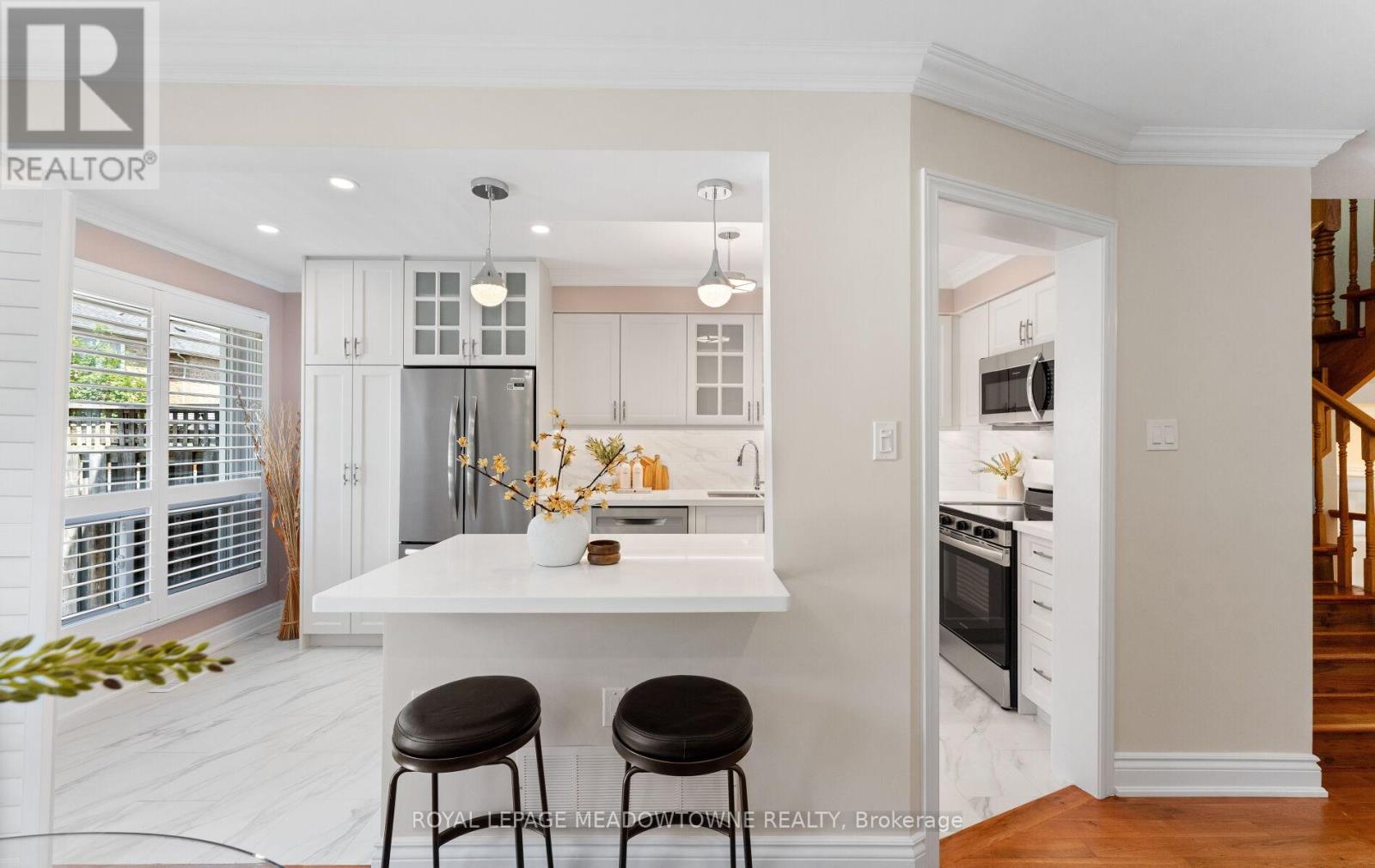Photo 12 of 3969 Bentridge Road, Mississauga ON