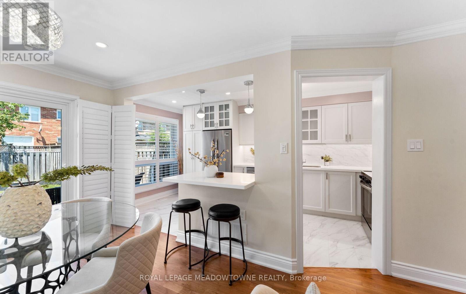 Photo 13 of 3969 Bentridge Road, Mississauga ON