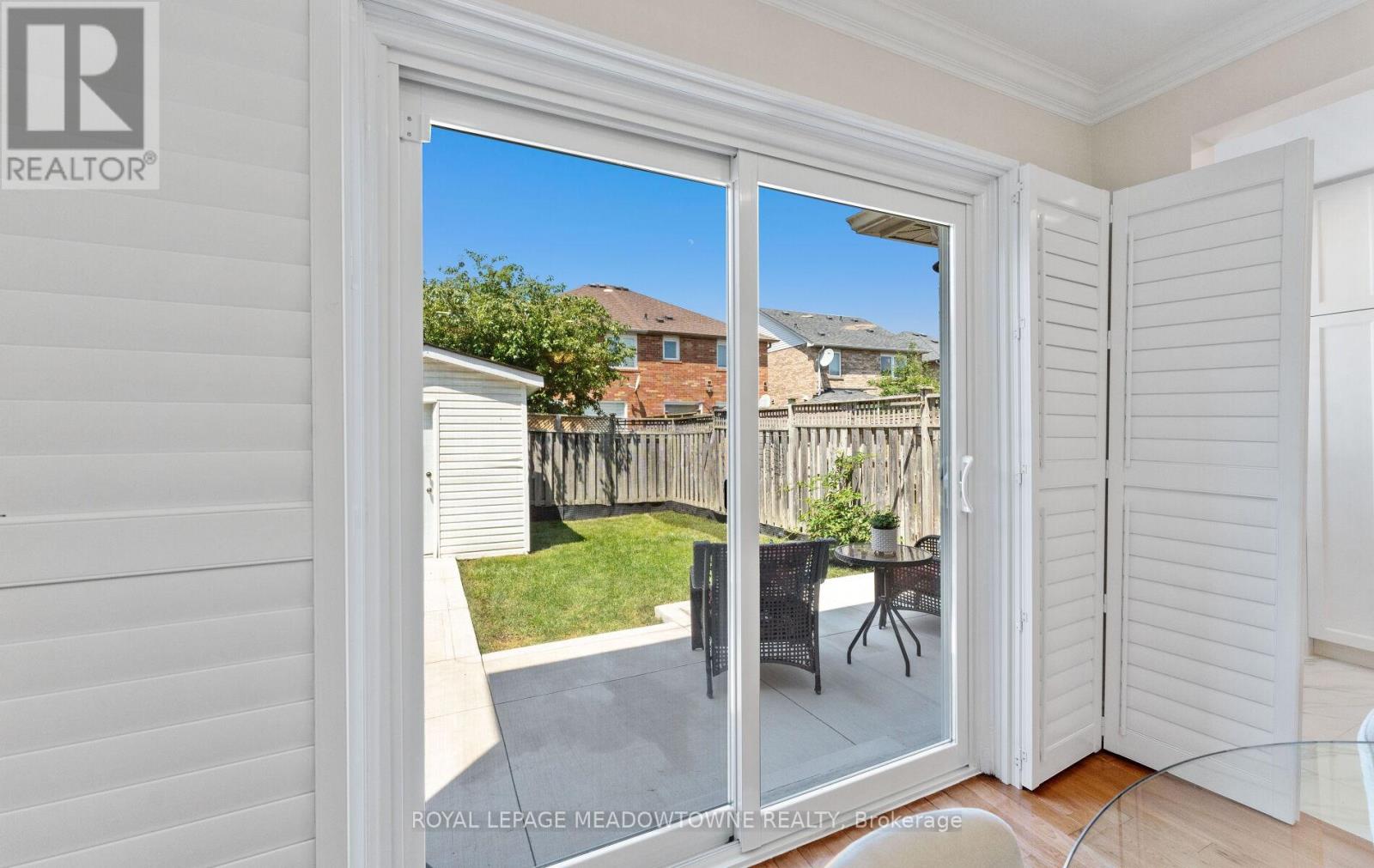 Photo 18 of 3969 Bentridge Road, Mississauga ON