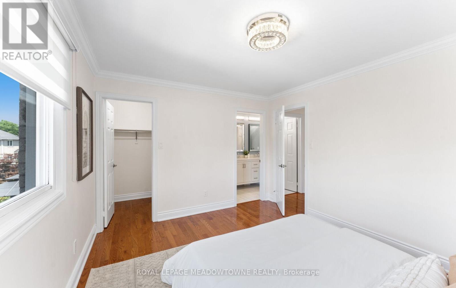 Photo 23 of 3969 Bentridge Road, Mississauga ON
