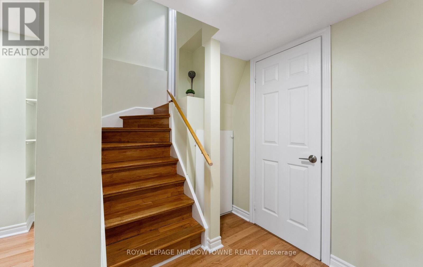 Photo 31 of 3969 Bentridge Road, Mississauga ON
