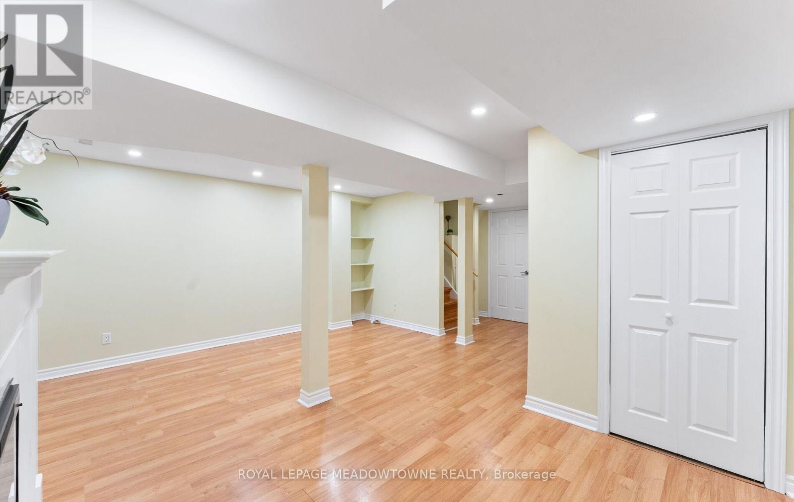 Photo 35 of 3969 Bentridge Road, Mississauga ON