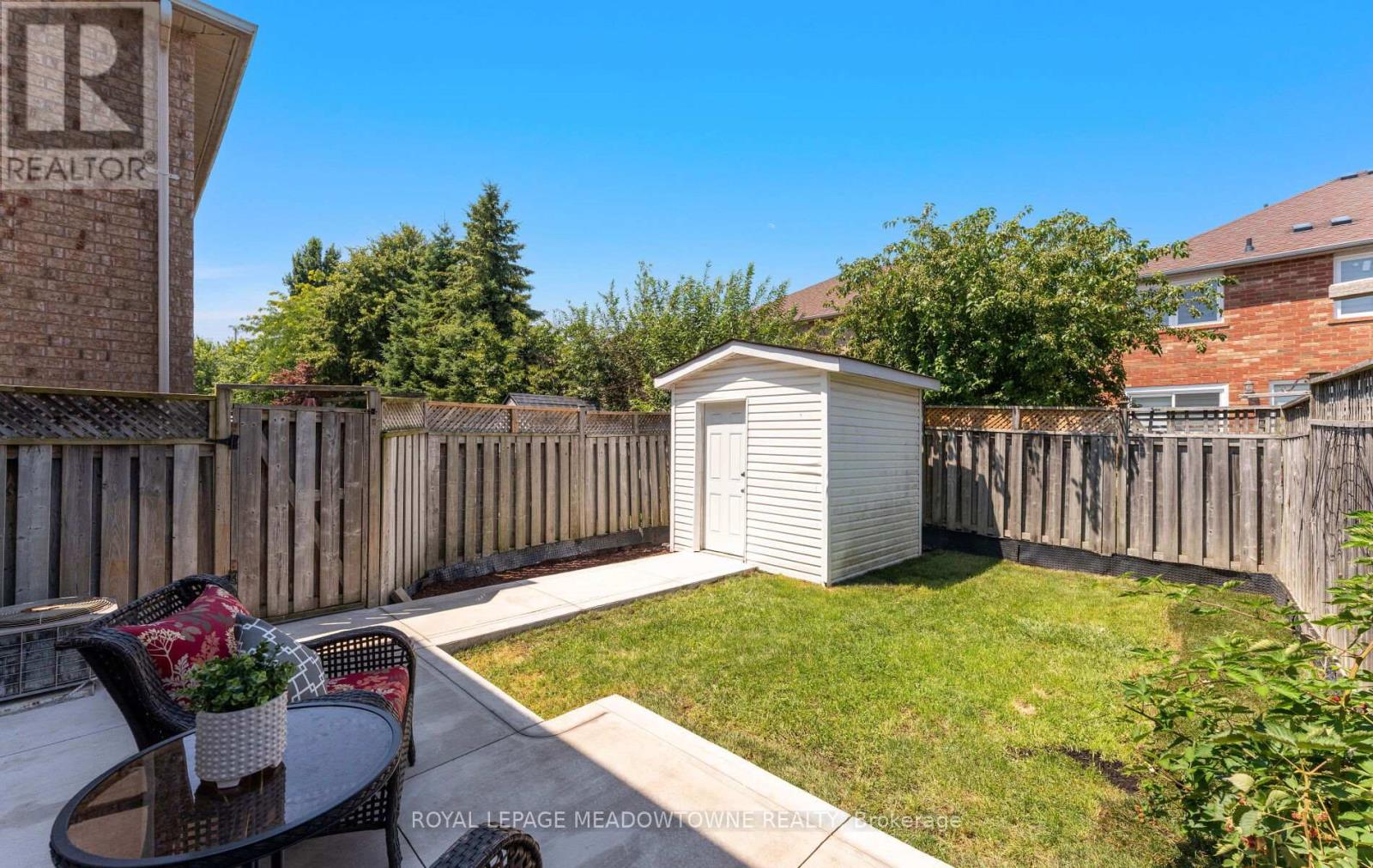 Photo 38 of 3969 Bentridge Road, Mississauga ON