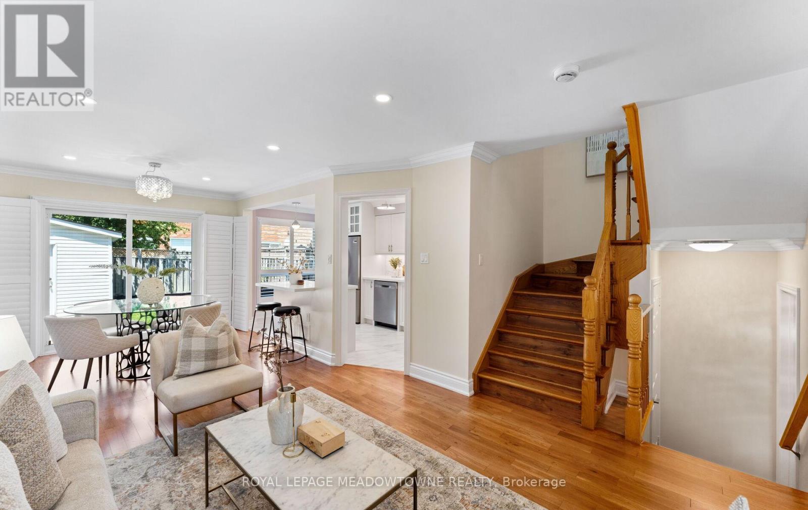Photo 9 of 3969 Bentridge Road, Mississauga ON