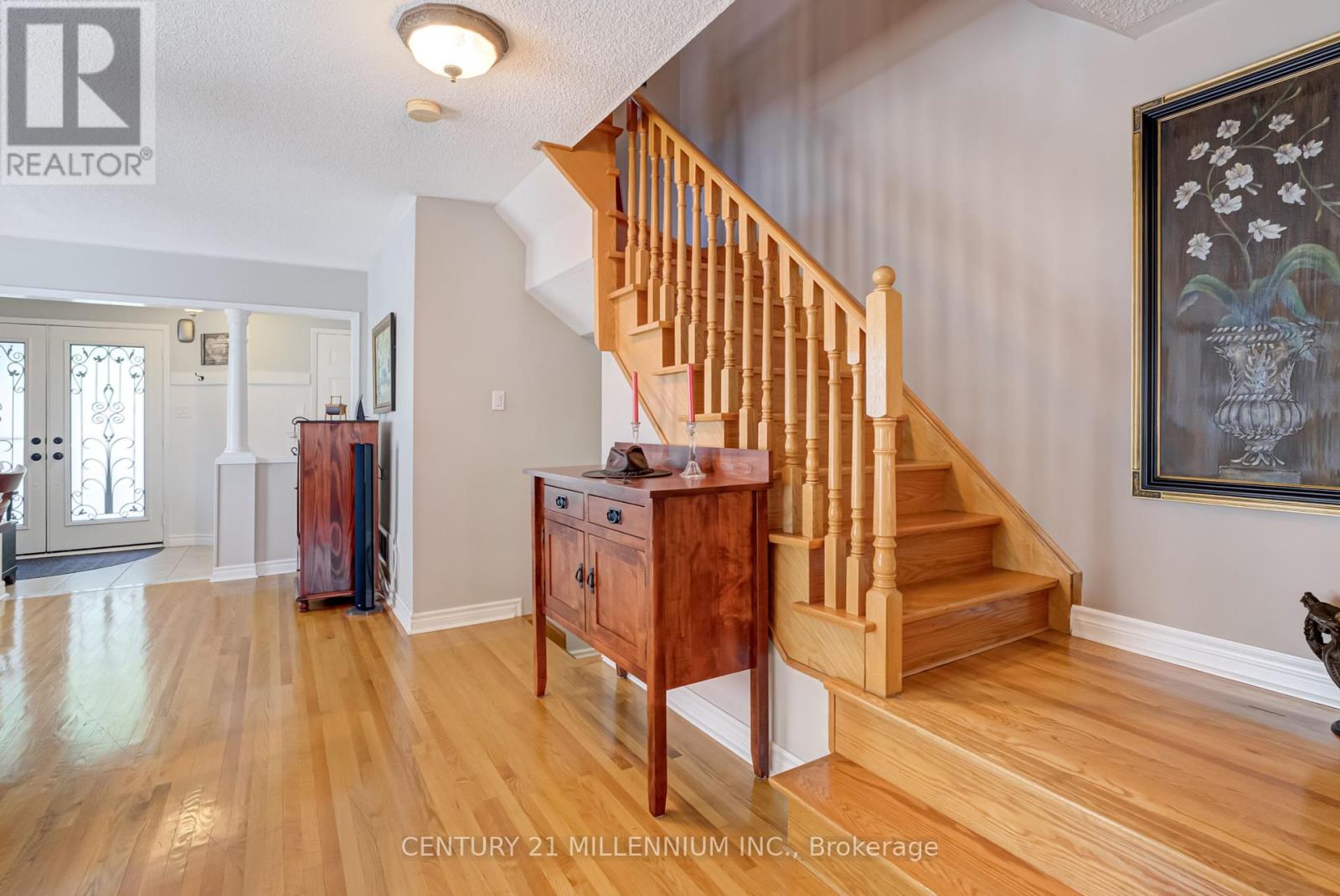 Photo 18 of 3854 Foxborough Trail, Mississauga ON