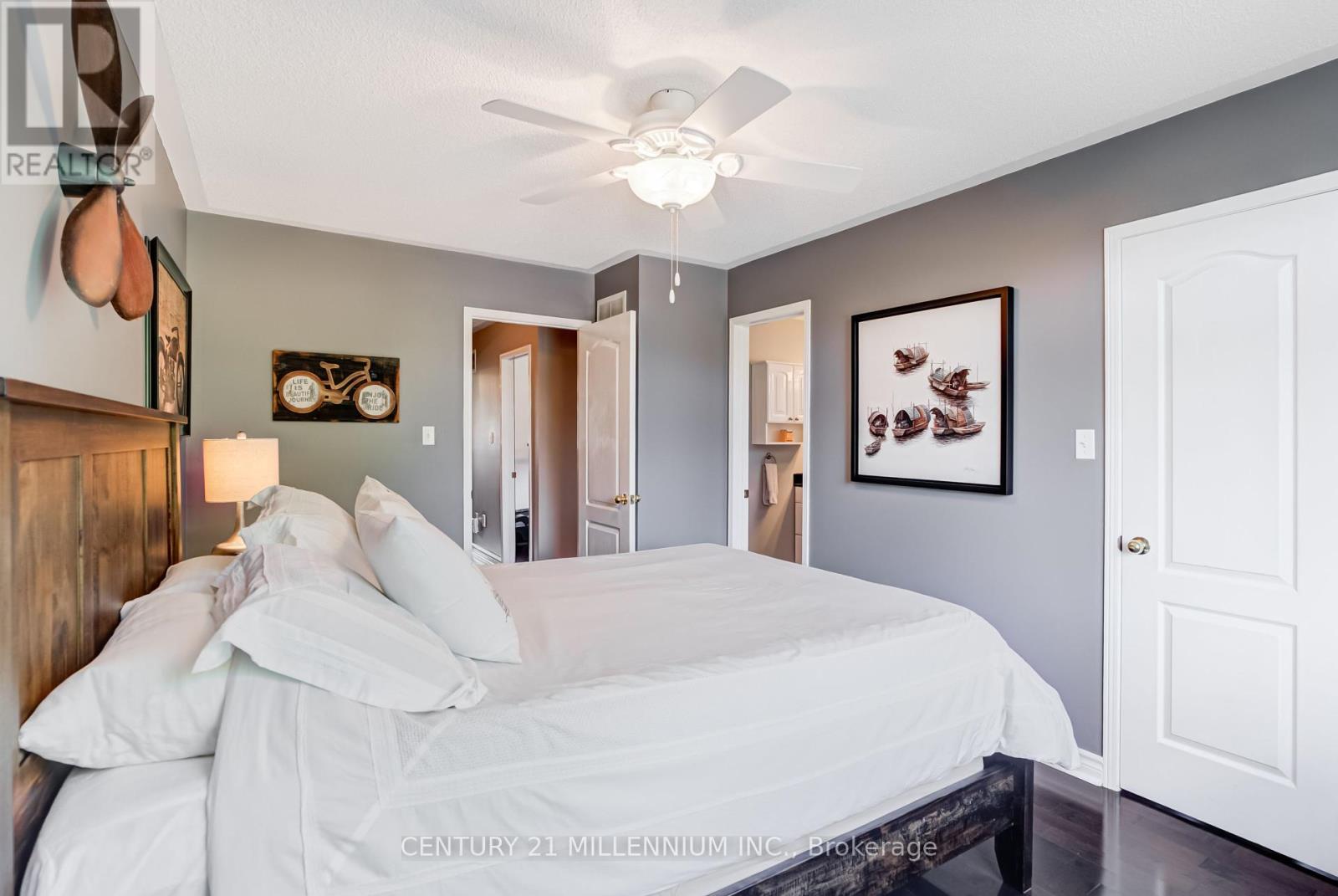 Photo 26 of 3854 Foxborough Trail, Mississauga ON