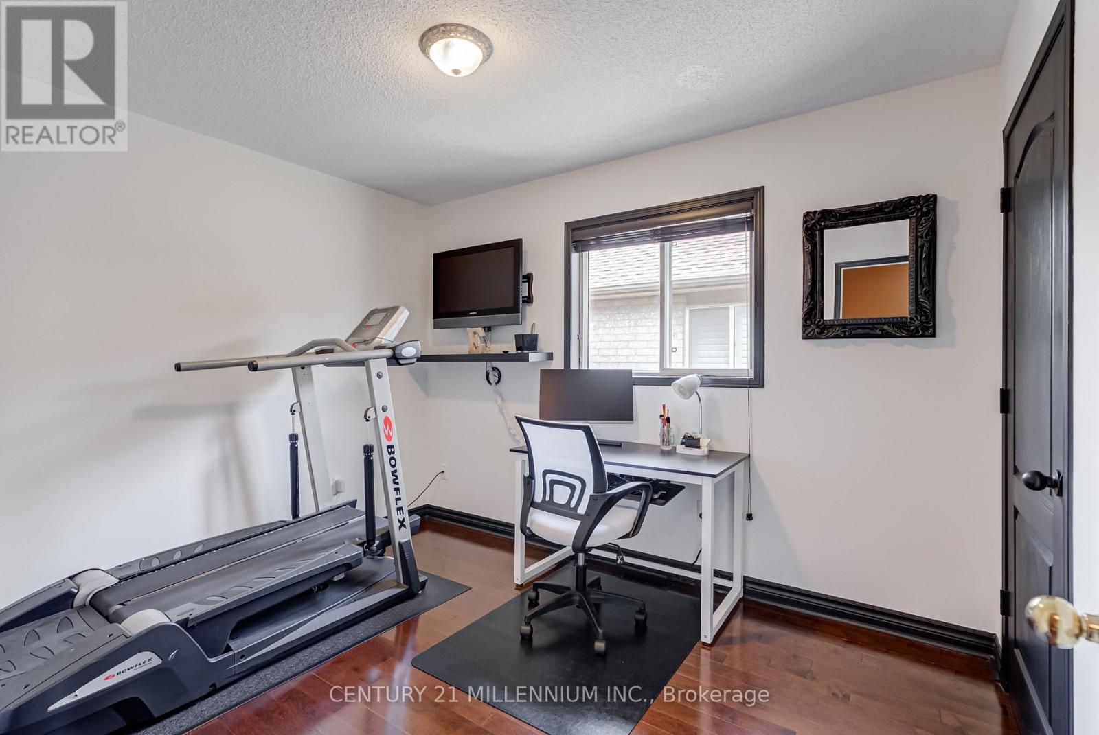 Photo 29 of 3854 Foxborough Trail, Mississauga ON