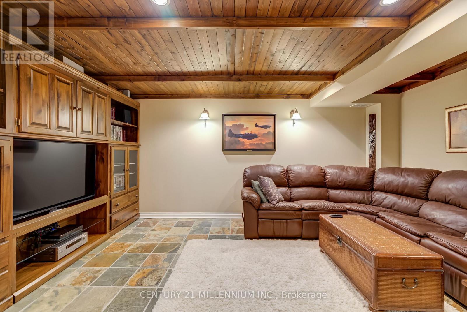 Photo 34 of 3854 Foxborough Trail, Mississauga ON