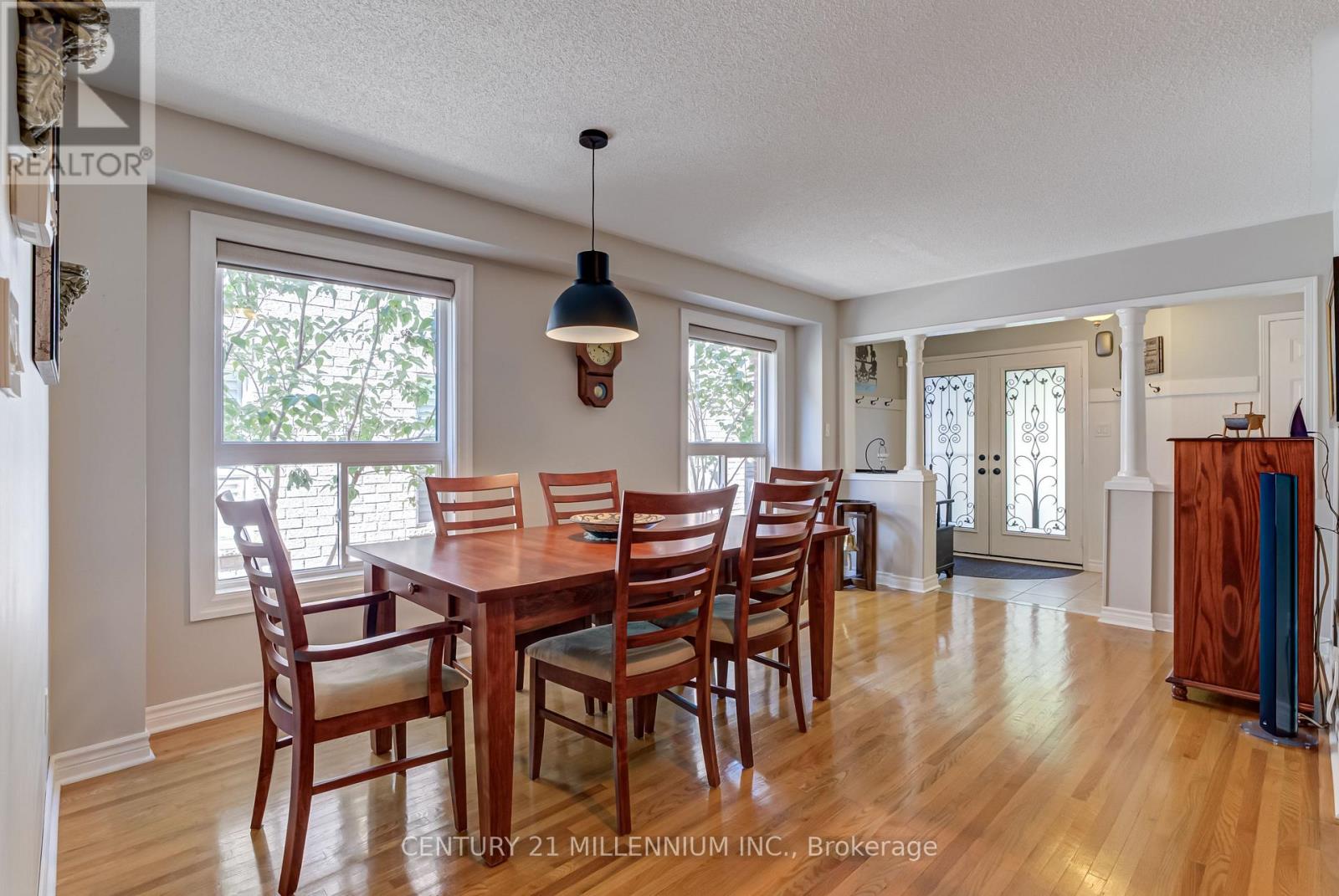 Photo 6 of 3854 Foxborough Trail, Mississauga ON