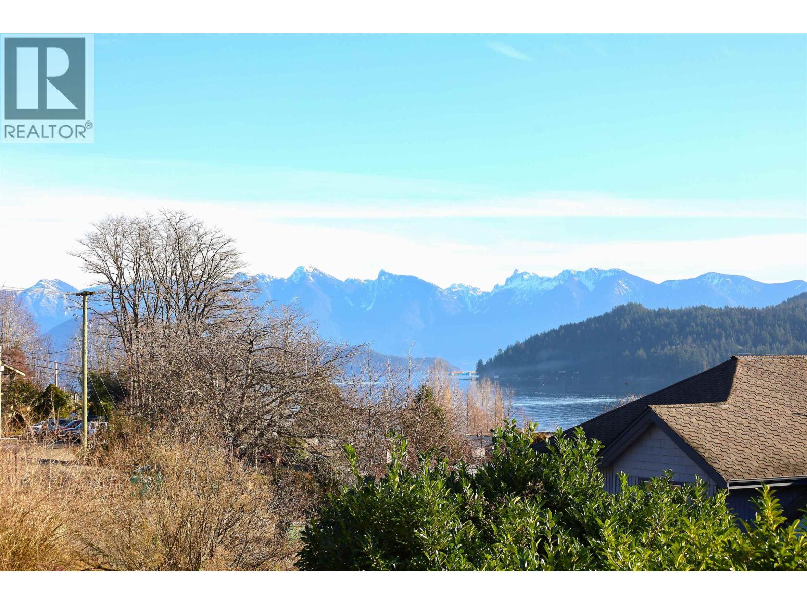 512 S FLETCHER ROAD, Gibsons