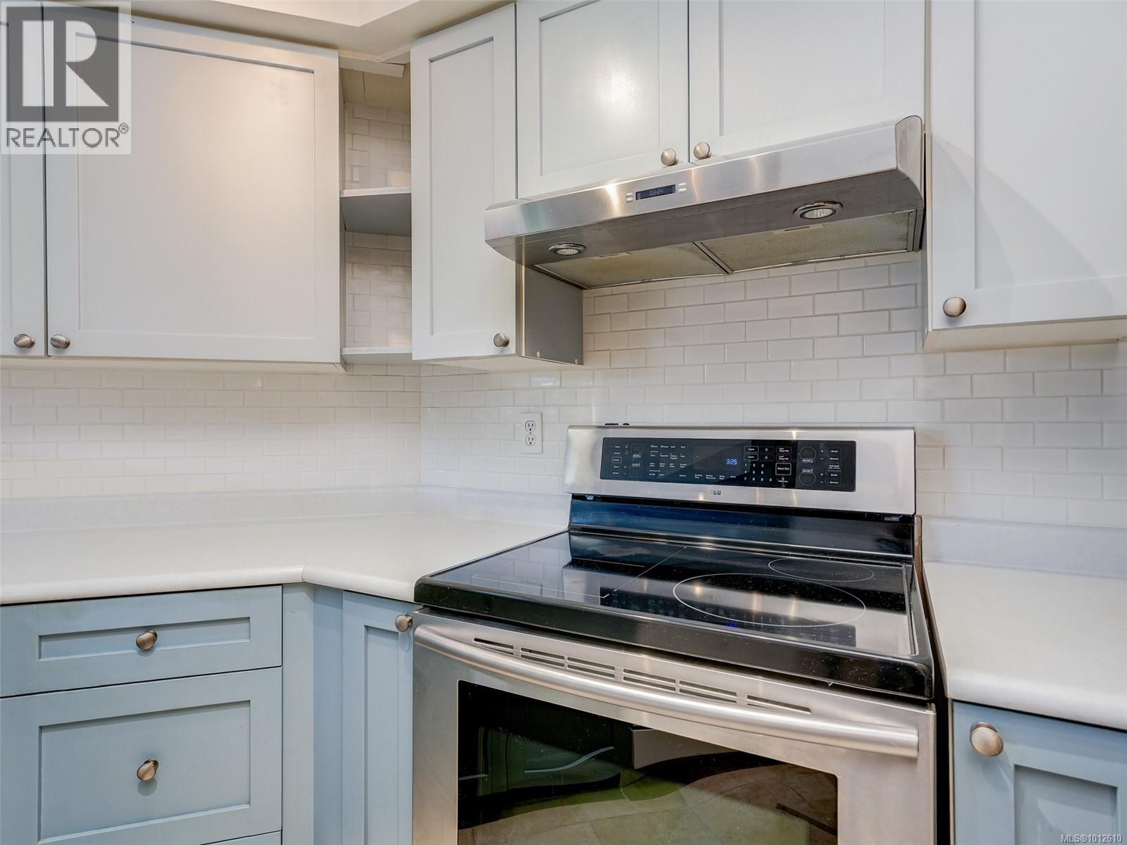 Photo 5 of 119 827 North Park St, Victoria BC
