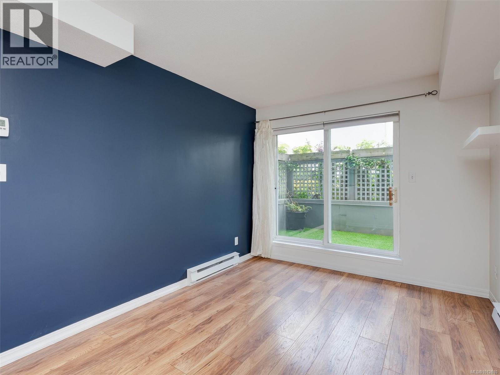 Photo 8 of 119 827 North Park St, Victoria BC