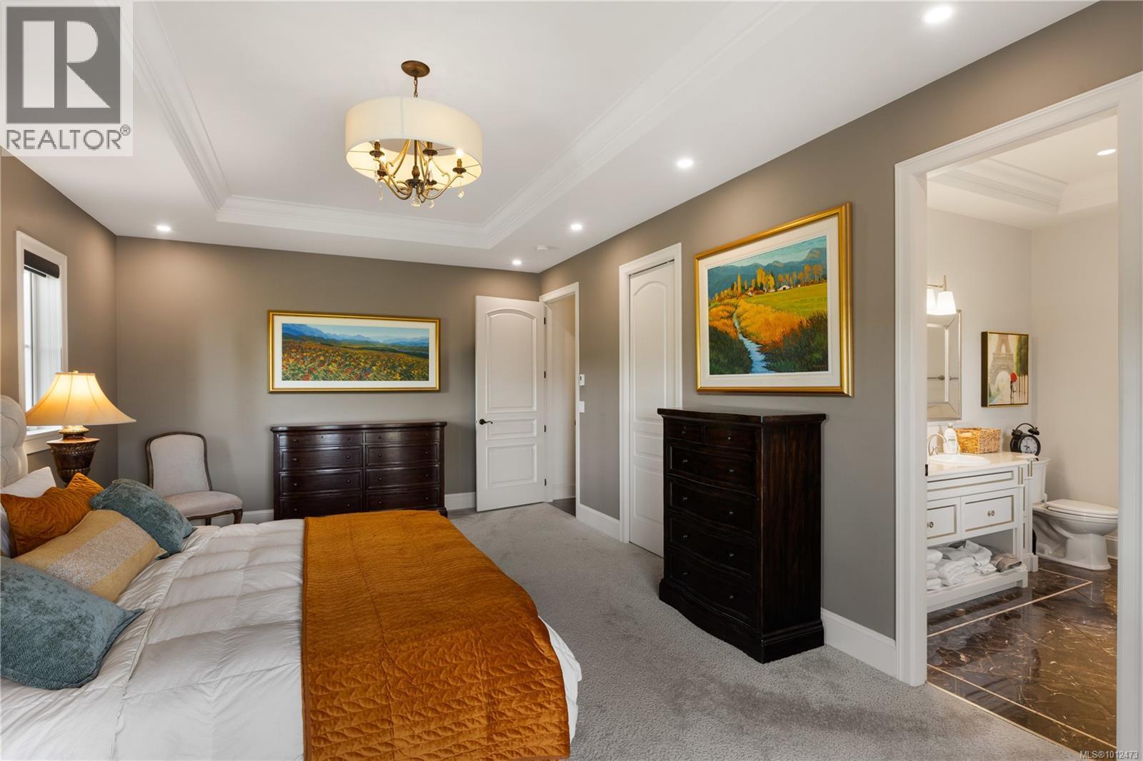 11325 Chalet Rd, North Saanich
