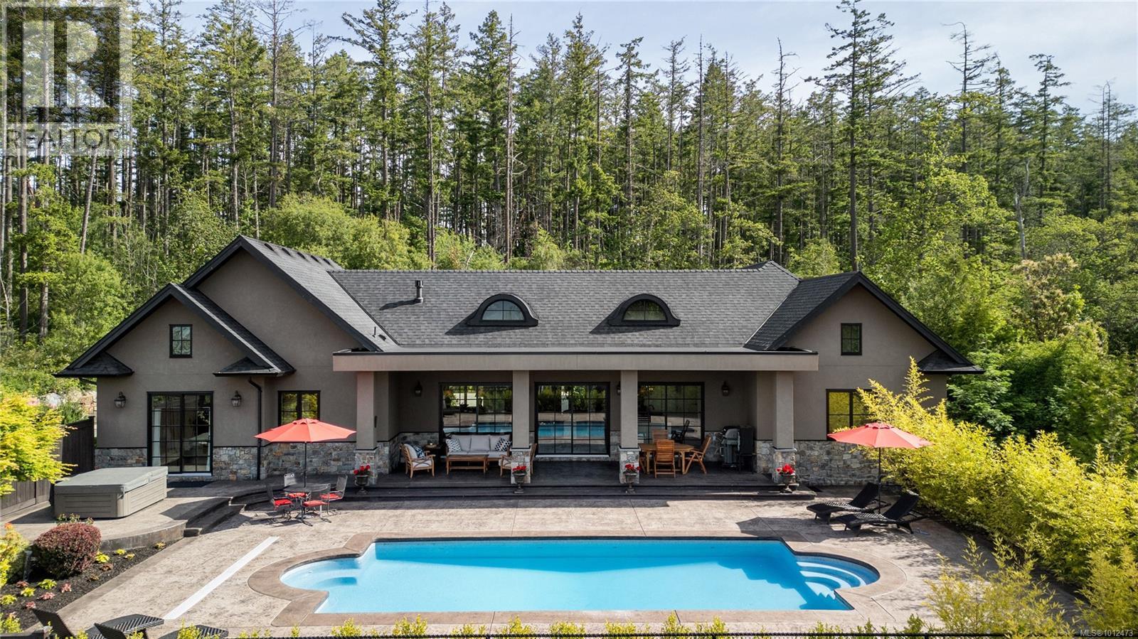 11325 Chalet Rd, North Saanich