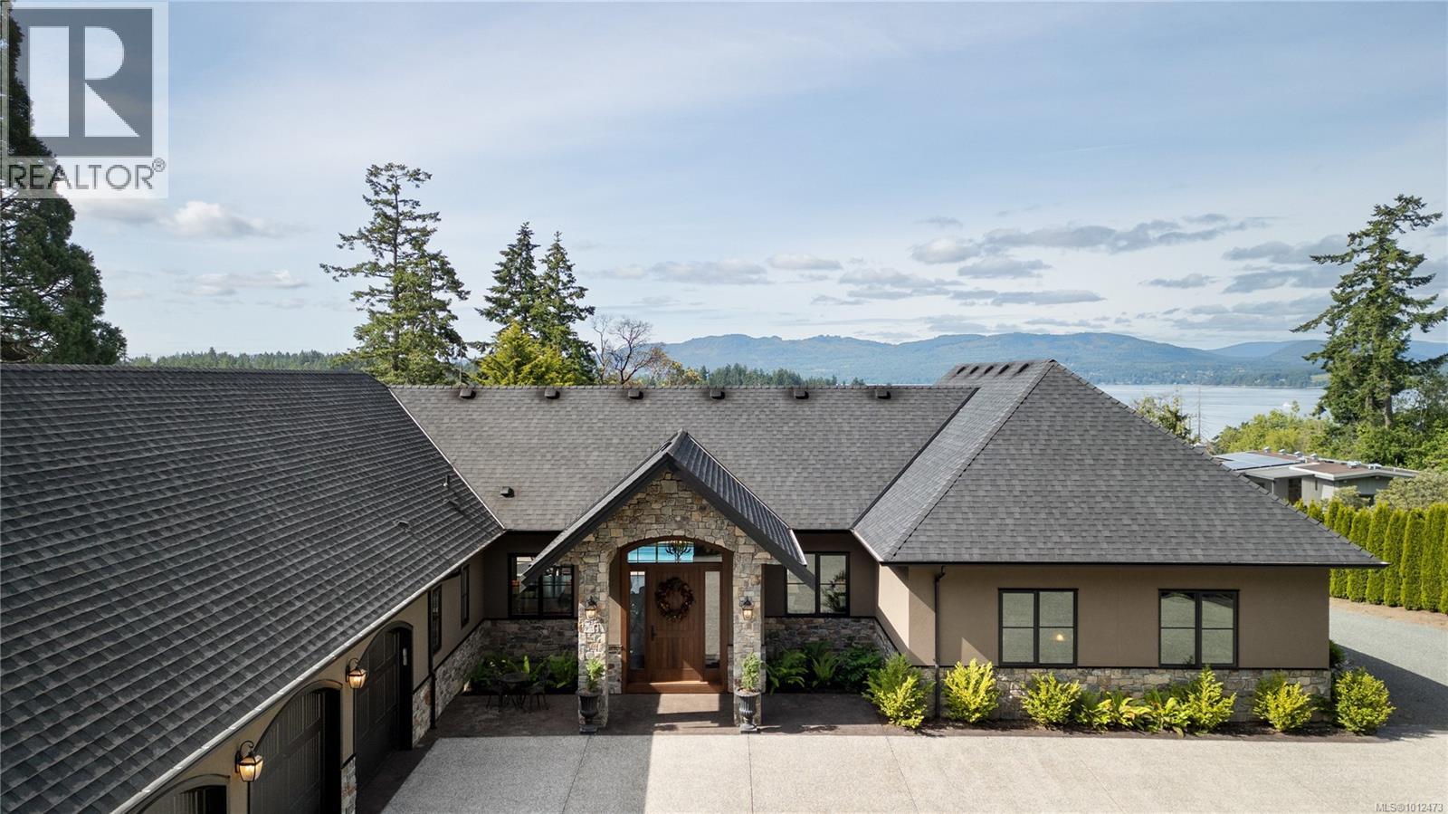11325 Chalet Rd, North Saanich