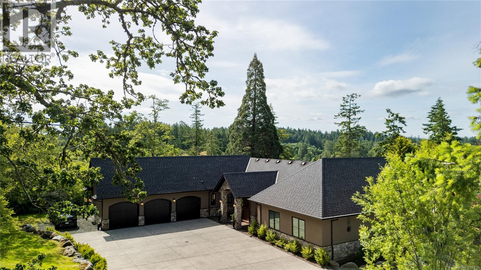 11325 Chalet Rd, North Saanich