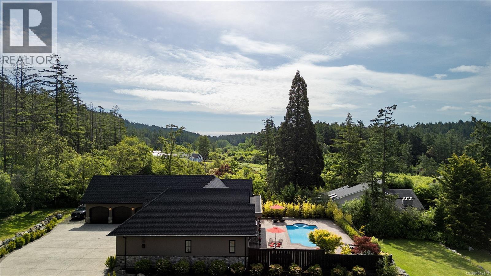 11325 Chalet Rd, North Saanich