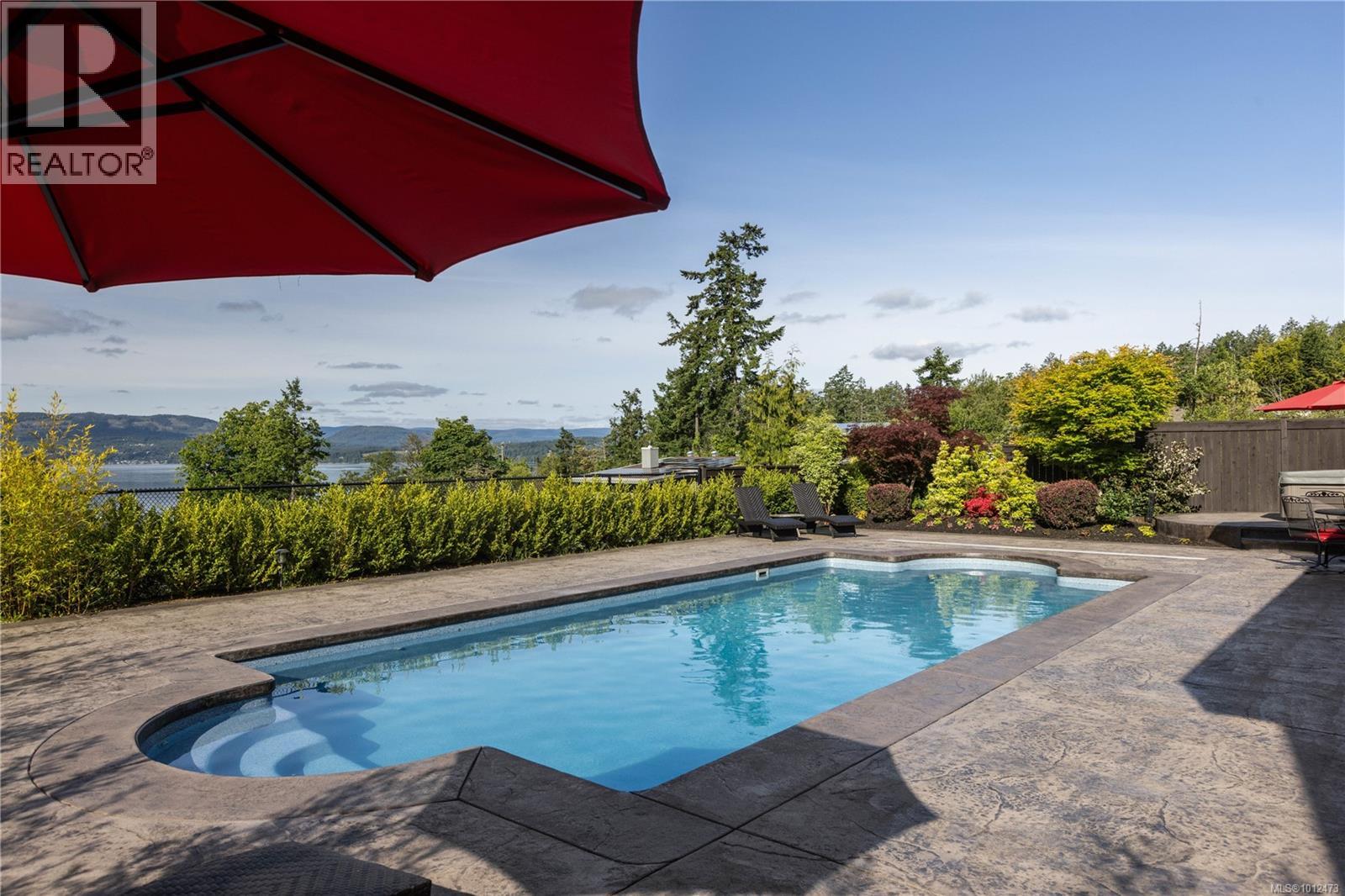 11325 Chalet Rd, North Saanich