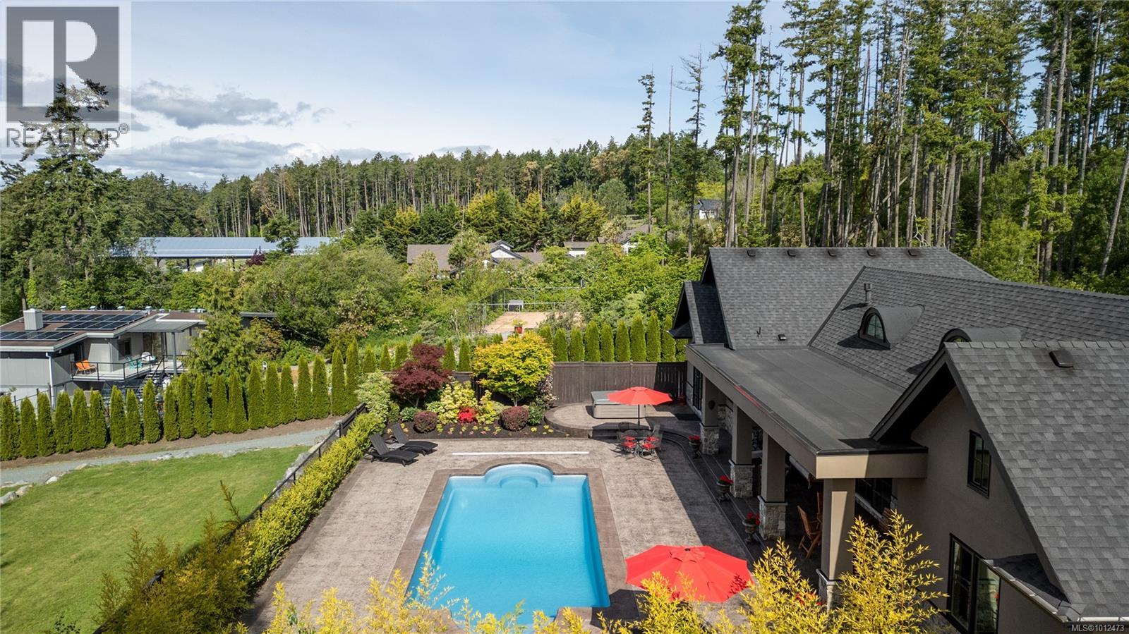 11325 Chalet Rd, North Saanich