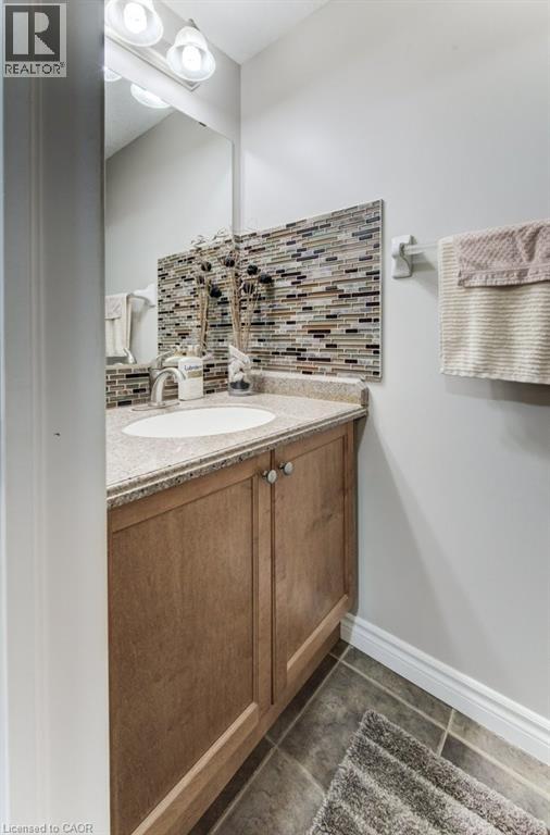 Photo 14 of 404 Tealby Crescent, Waterloo ON