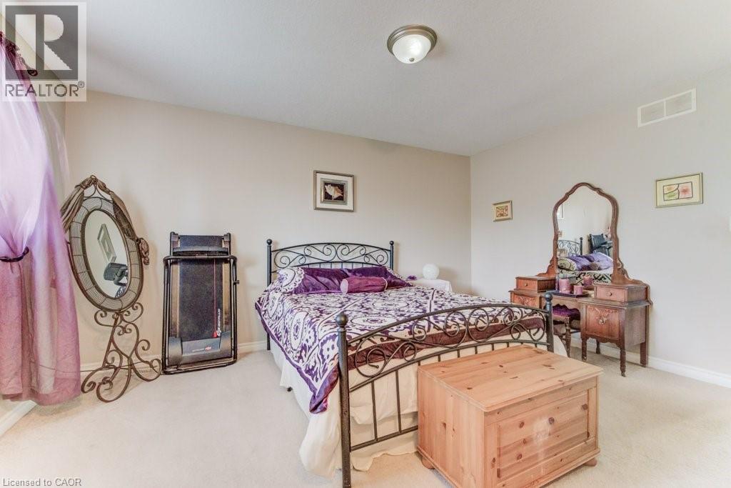 Photo 23 of 404 Tealby Crescent, Waterloo ON