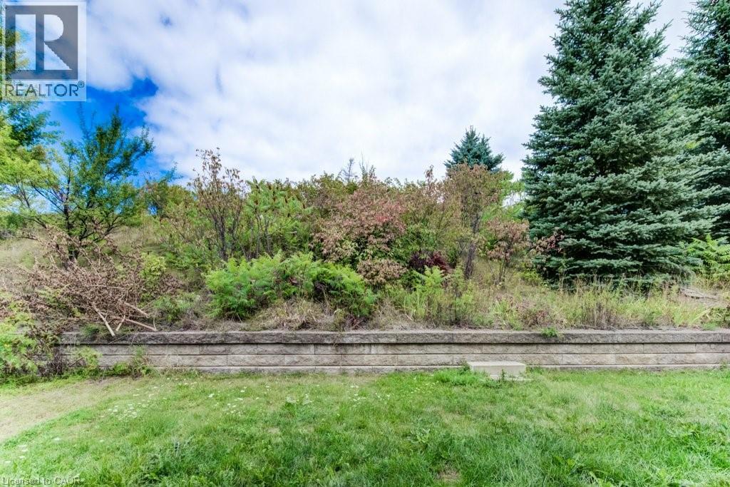 Photo 42 of 404 Tealby Crescent, Waterloo ON