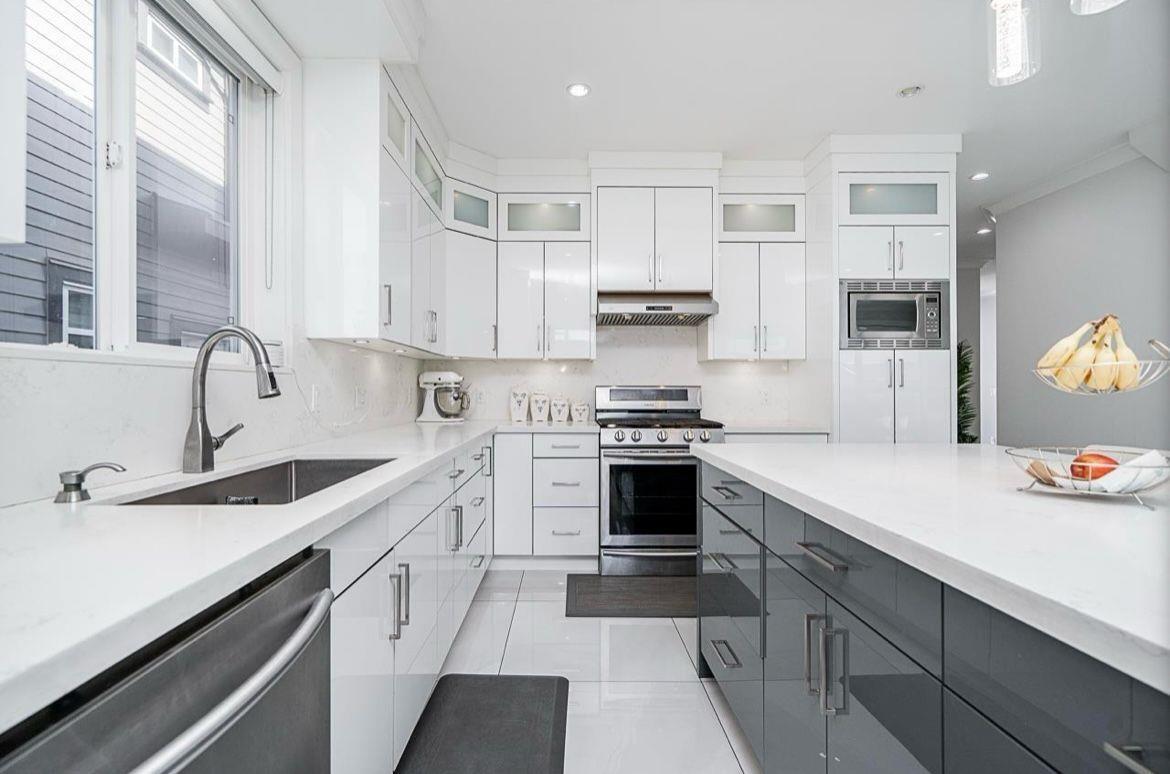 Photo 4 of 11833 86 A Avenue, Delta BC