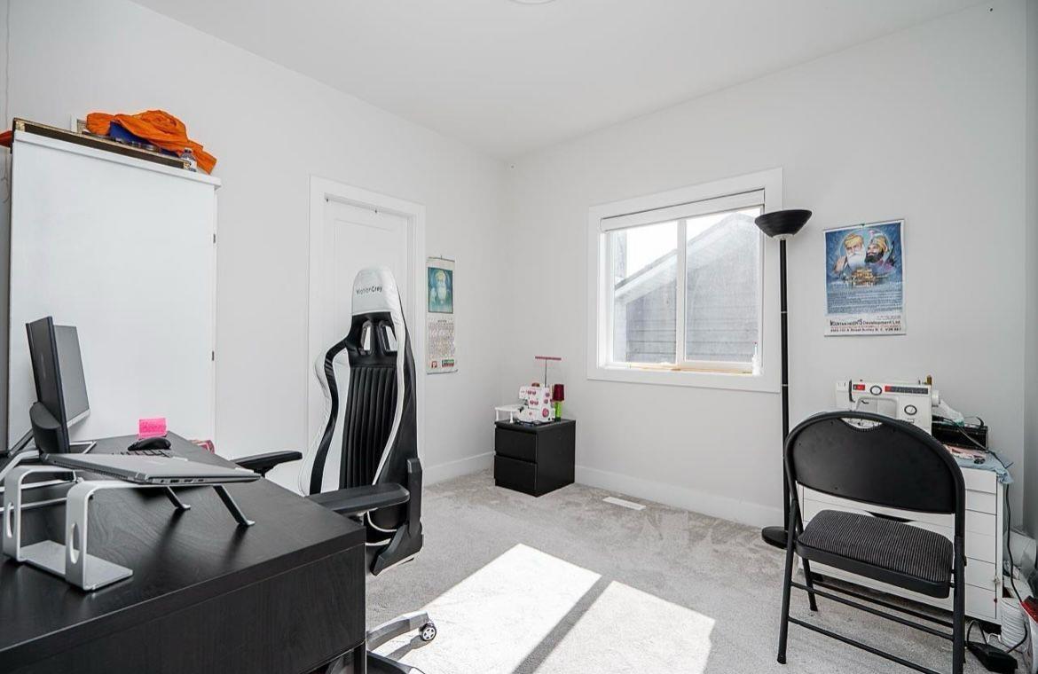 Photo 13 of 11833 86 A Avenue, Delta BC
