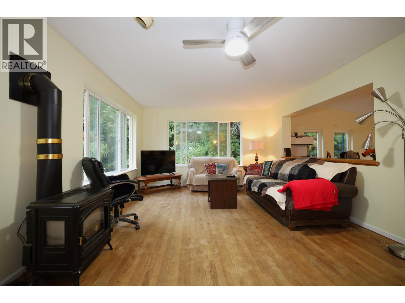1161 ROSAMUND ROAD, Gibsons