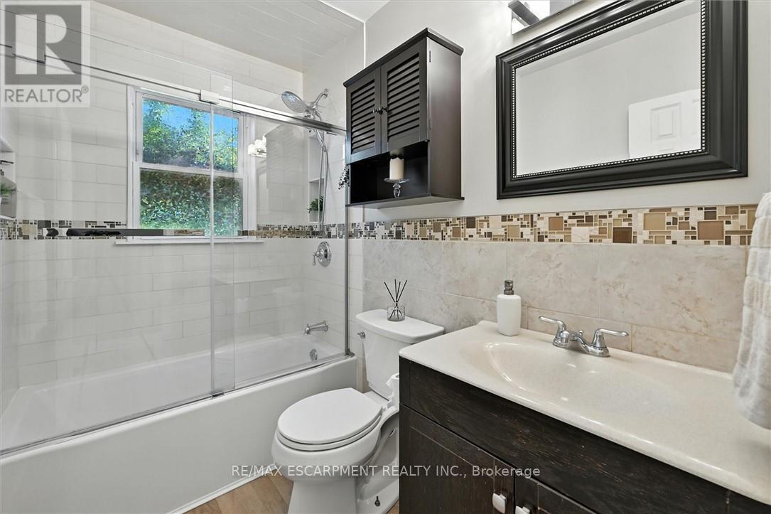 Photo 24 of 8554 Haldibrook Road, Hamilton ON