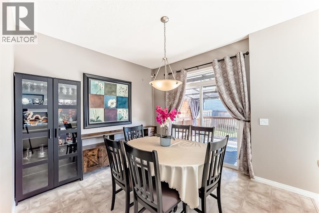Photo 8 of 3 Saddlecrest Terrace Ne, Calgary AB